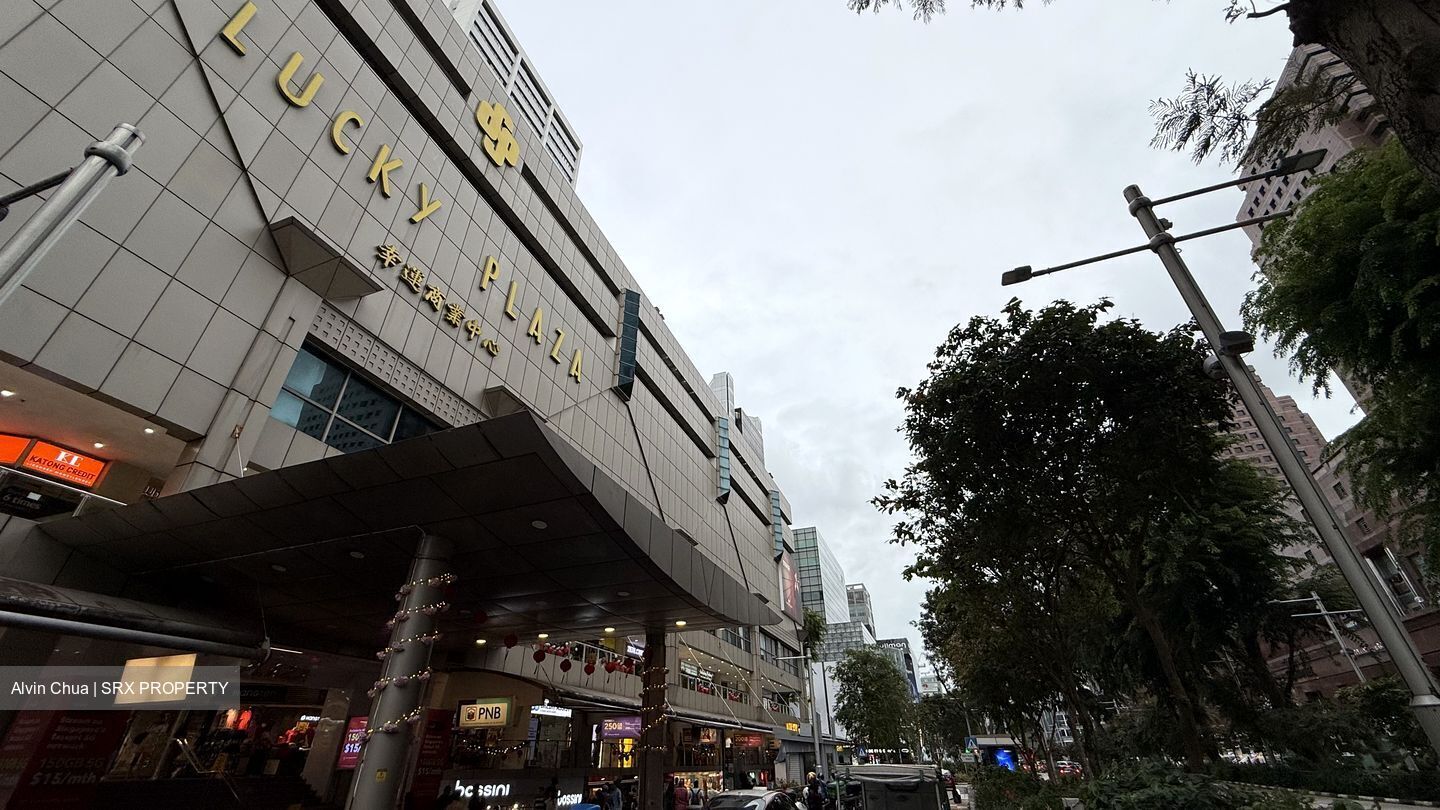 Lucky Plaza (D9), Retail #476281471